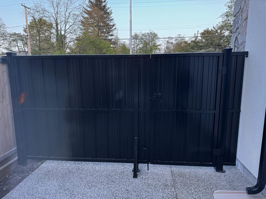 aluminum gates Surrey BC guide
